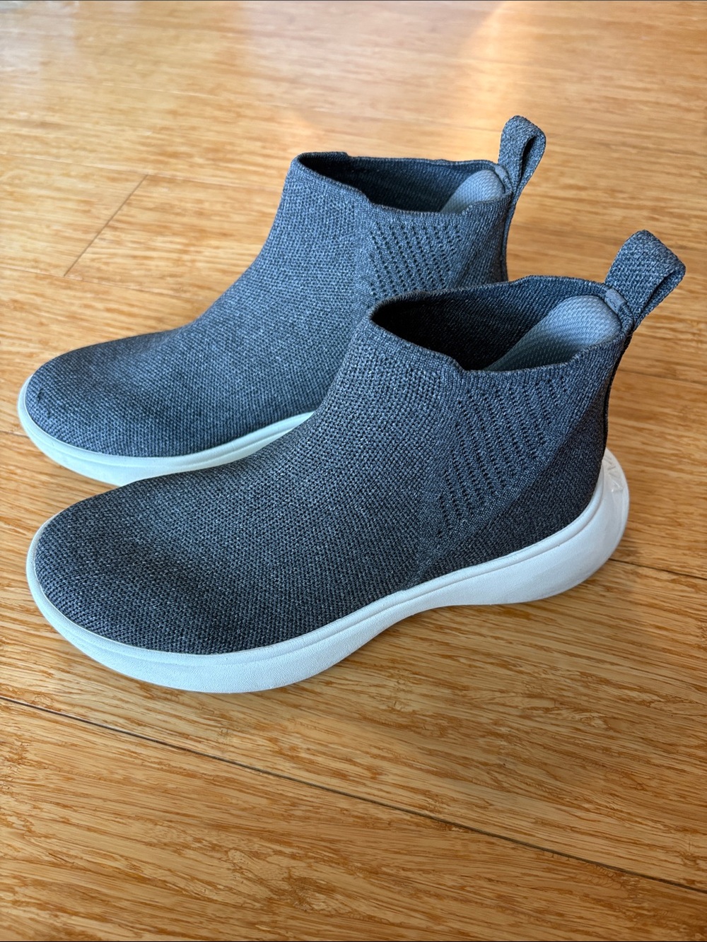 VIVAIA Urban Boots Gray Knit Slip On Sneaker Booties Size 35 US 5